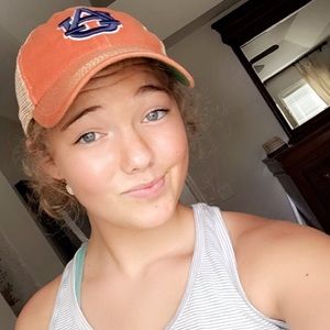 Meet your Posher, Haley